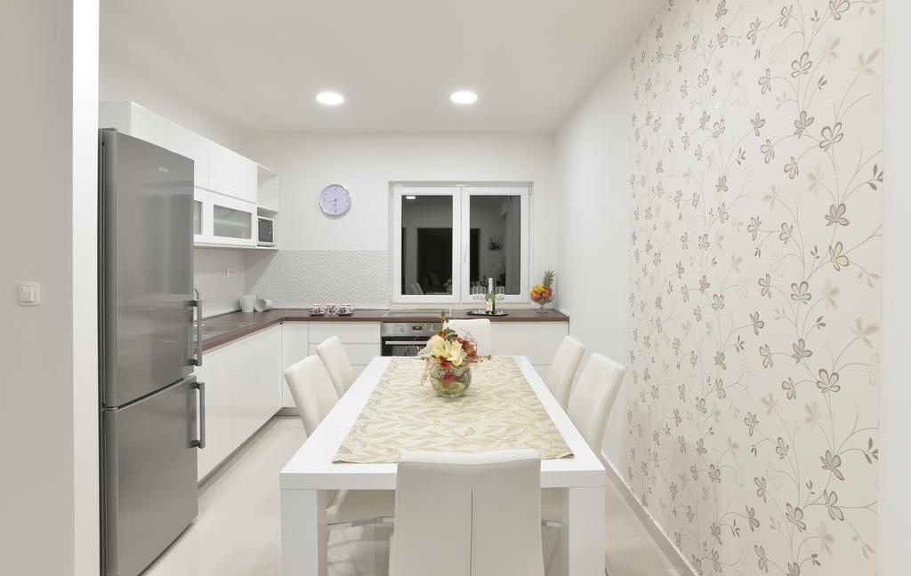 Ivana Apartment *