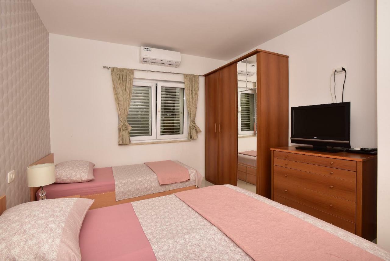 Ivana Apartment *